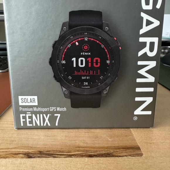Garmin Fenix 7 Solar - Premium Multisport GPS Watch - Picture 1 of 10